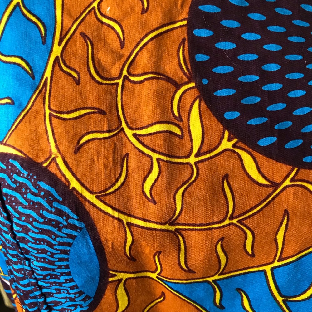 Beautiful Print dress with 3/4 pocket sleeves - Picture 7 of 8